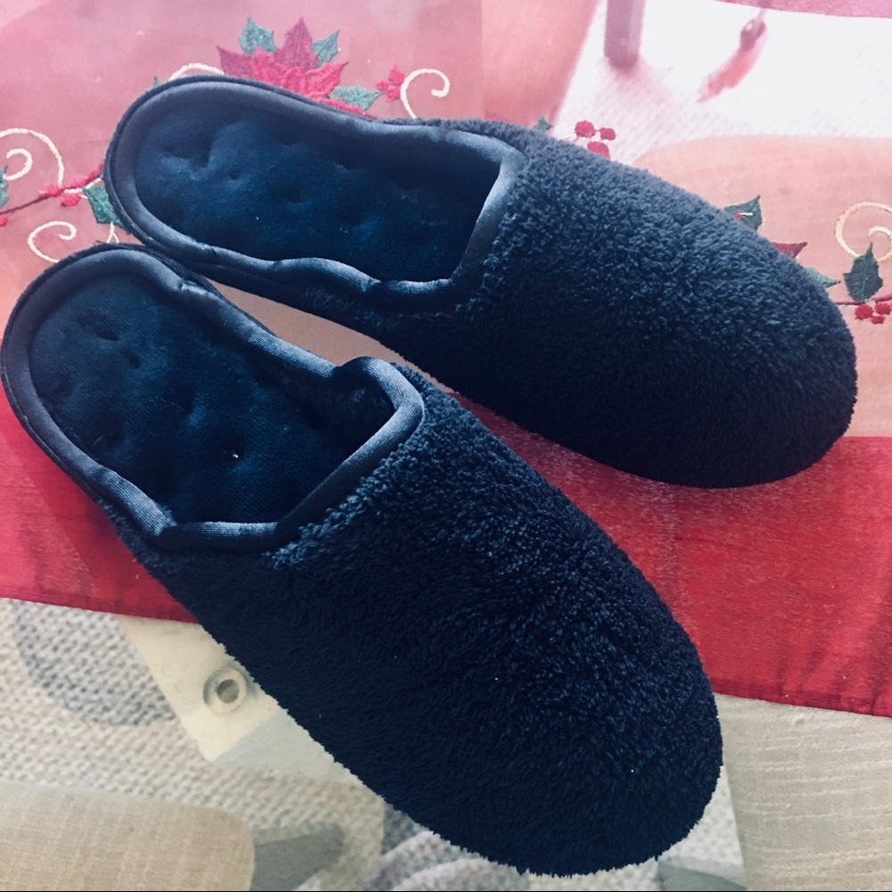 Isotoner Pillowstep Slippers
